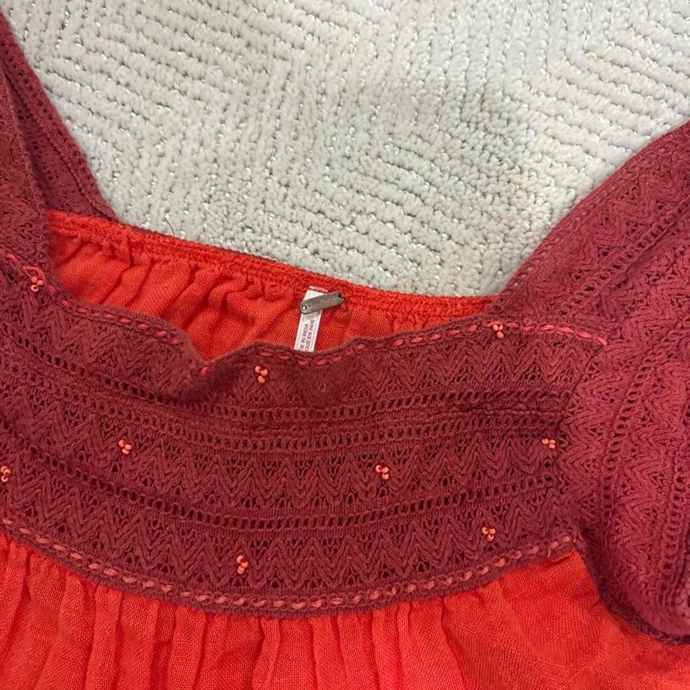 Free people
top - Picture 2 of 2